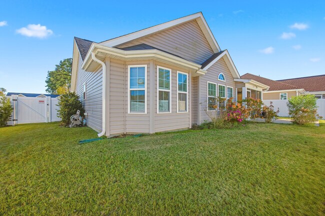 Building Photo - 82 Palmetto Green Dr