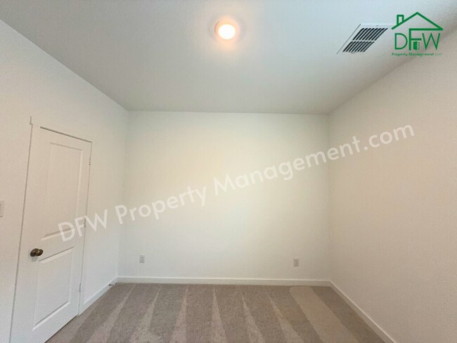 Building Photo - Spacious 4-Bedroom Home with Study & Large Backyard in Princeton, TX!