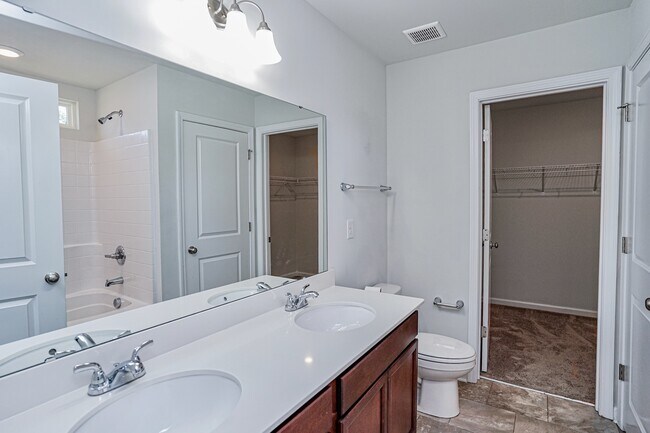 Building Photo - 649 Millsgate Cir
