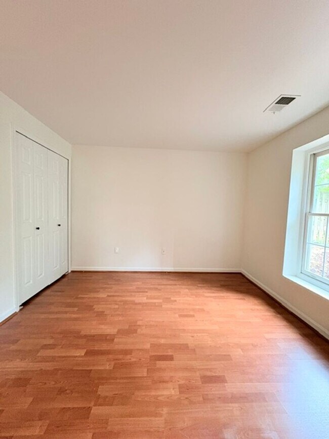 Building Photo - 18514 Gingerbread Ln