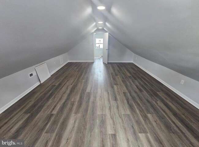 Building Photo - 2811 Lime St