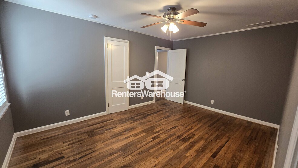 Building Photo - 1065 Milstead Ave