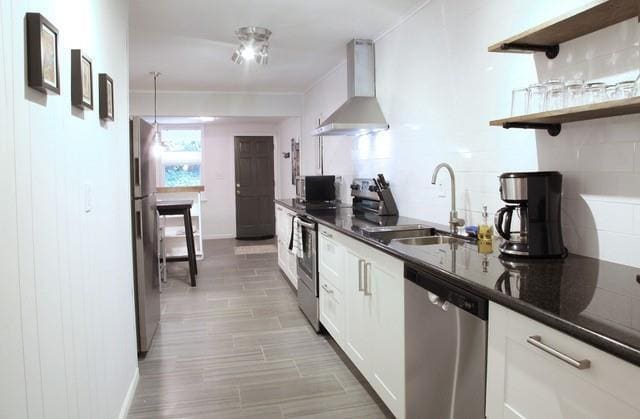 Building Photo - 1932 Lebanon Dr NE