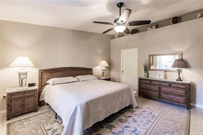 Building Photo - 323 Monaco Dr