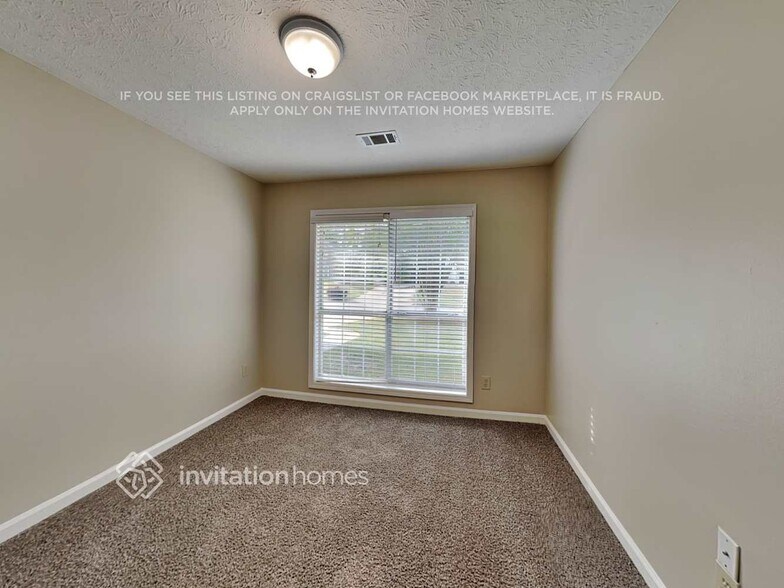 Building Photo - 650 Trellis Pond Ct