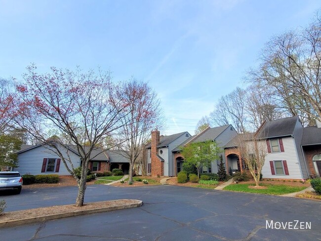Building Photo - 2305 Brandt Village