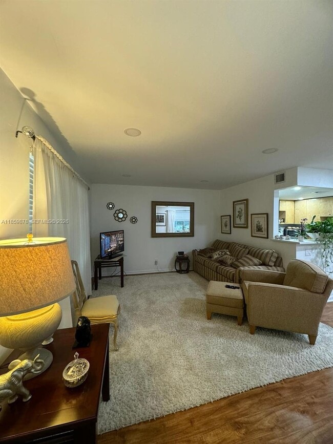 Building Photo - 303 Burgundy G