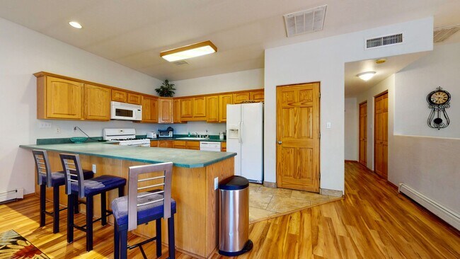 Building Photo - 218 Cynthia Loop NW