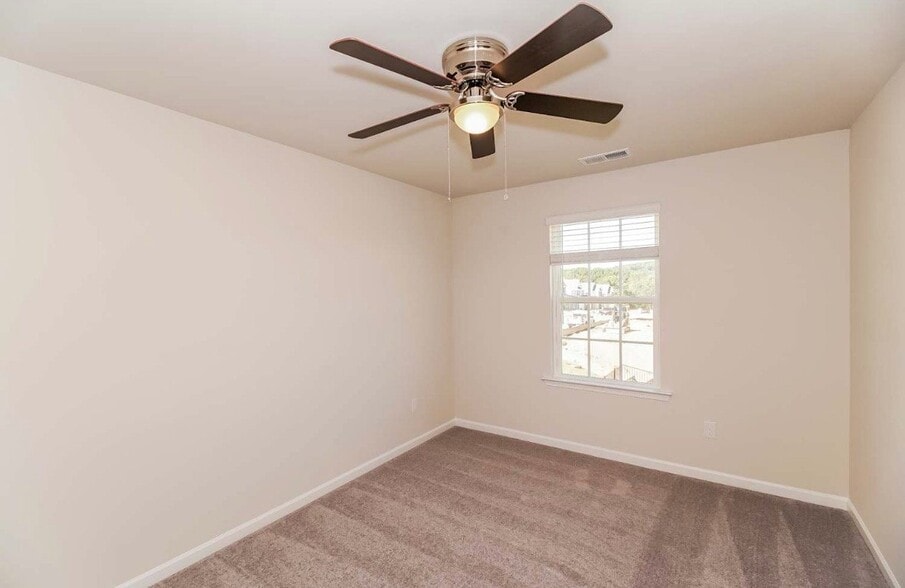 Building Photo - 5974 Oak Br Cir