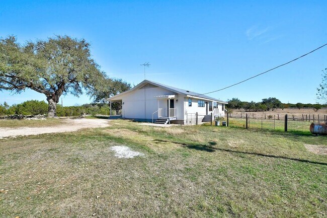 Building Photo - 501 Myers Creek Rd