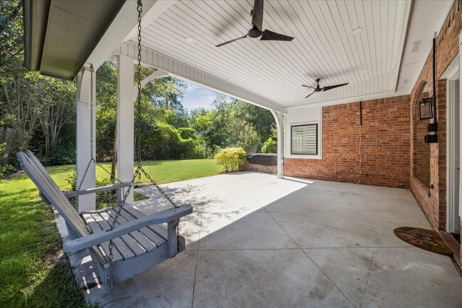 Building Photo - 12015 Wynmar Ln