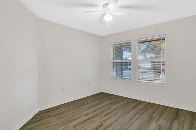 Building Photo - Charming 3 Bed, 2 Bath House with Serene Yard