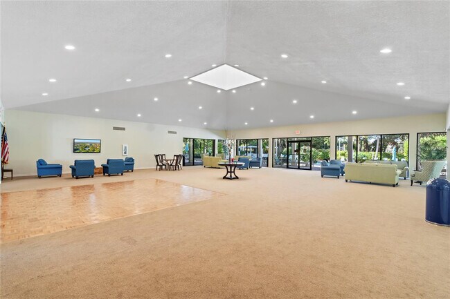 Building Photo - 1850 Homewood Blvd