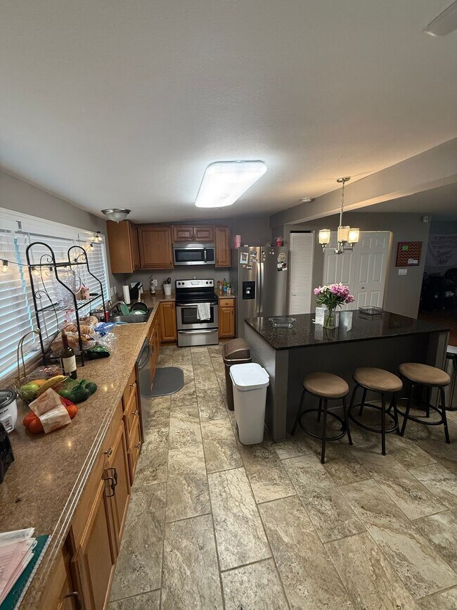 Building Photo - 3/2 Single Family Home Close to FSU!