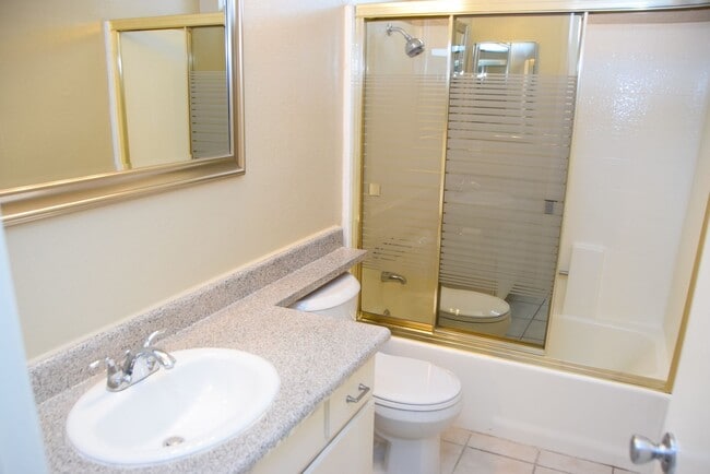 Building Photo - SOUTH - RANCHO LAS PALMAS - 1 STORY HOME - 89123