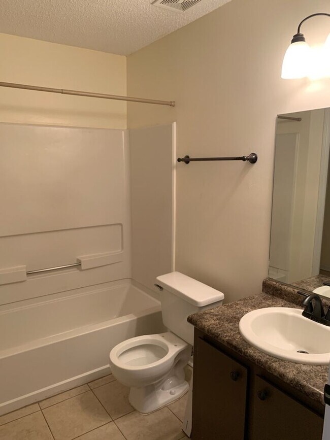 Building Photo - 706 Timber Ridge Trail