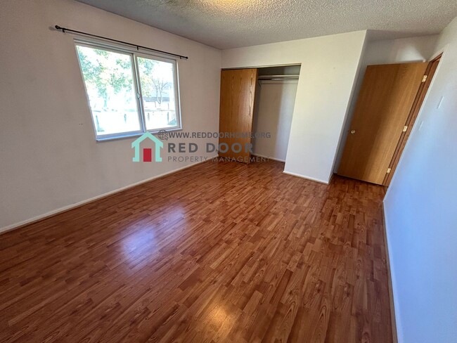 Building Photo - 3801 6th Ave N