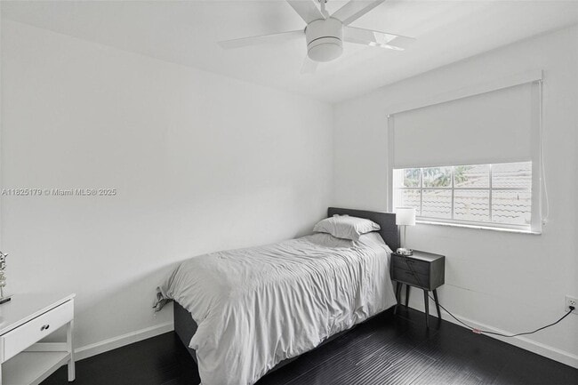 Building Photo - 1421 NW 129th Ave