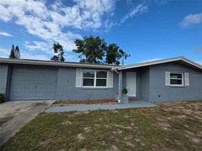Building Photo - 4851 Phoenix Ave