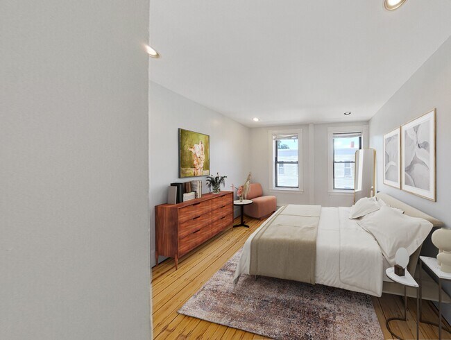 Building Photo - 1545 Tremont St