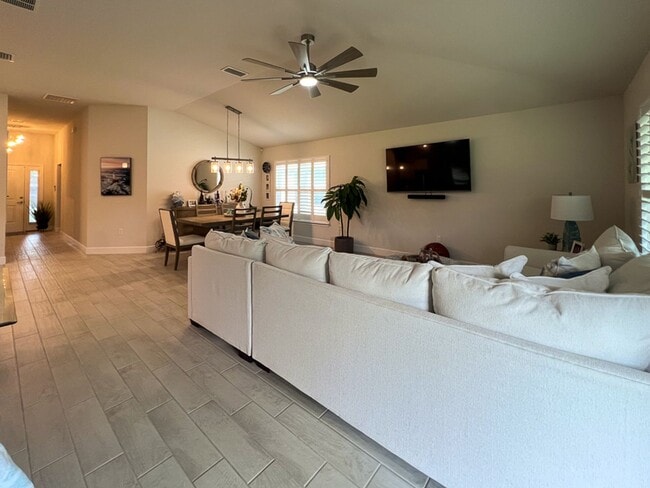 Building Photo - Immaculate 4BR/2BA New Construction Home i...