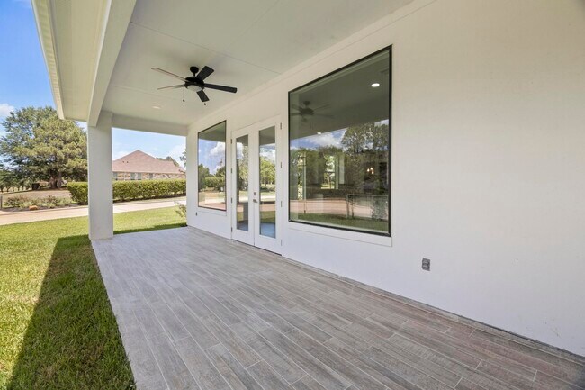 Building Photo - 114 Bentwood Dr