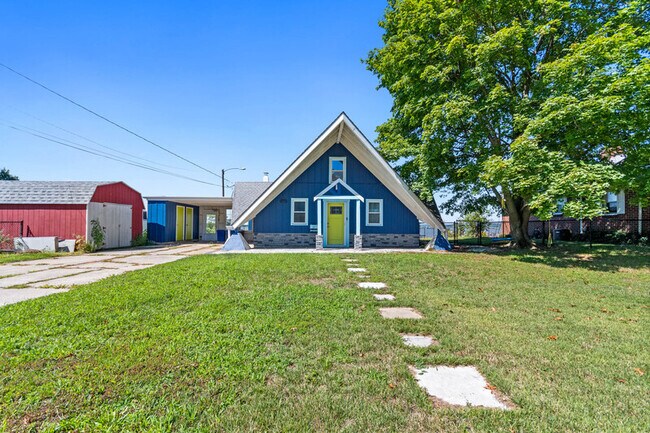 Building Photo - 27 Delaware Dr