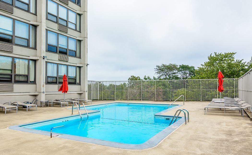 Building Photo - 5100 N Marine Dr