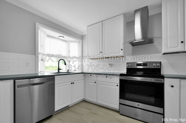 Building Photo - 388 Shanahan Rd
