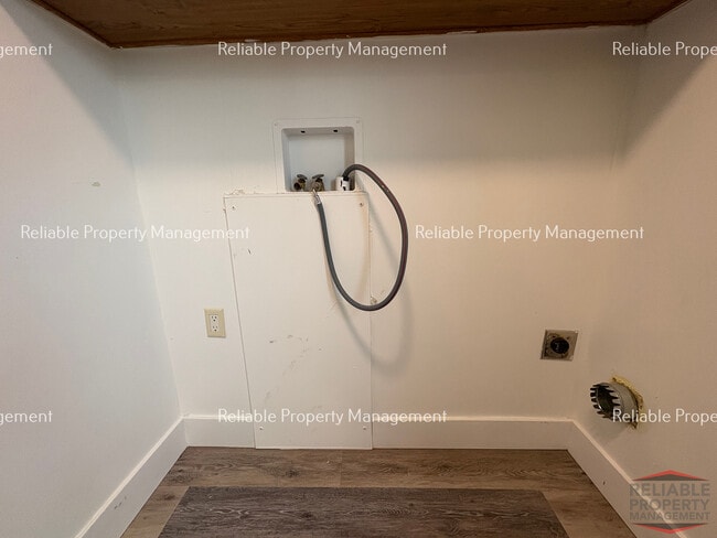 Building Photo - 254 N 700 W