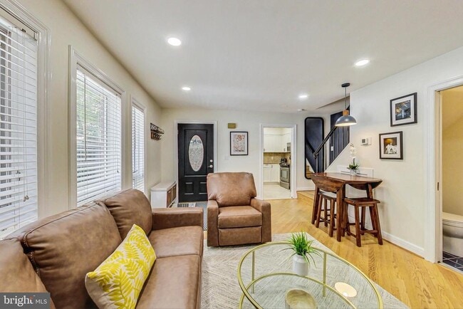 Building Photo - 4814 Hampden Ln