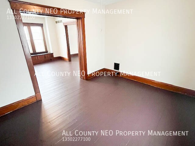 Building Photo - 9423 Denison Ave