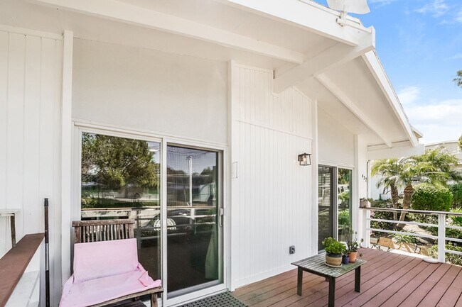 Building Photo - 432 33rd St