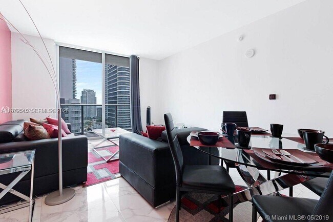 Building Photo - 1100 S Miami Ave