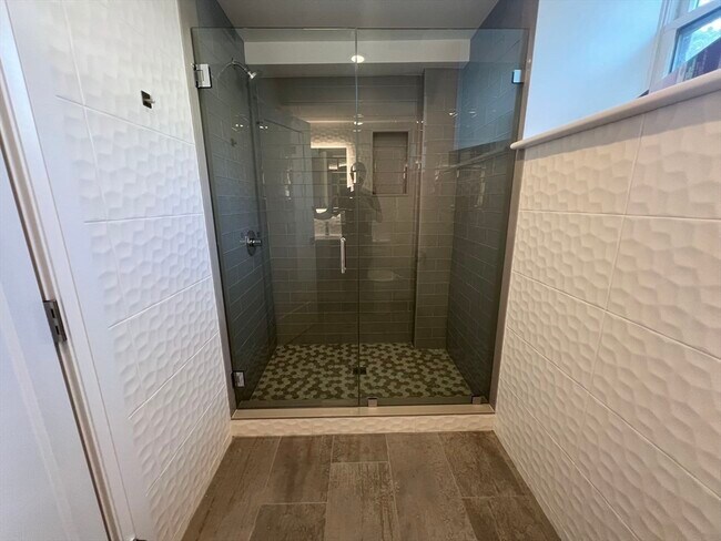 Building Photo - 23 Winslow Rd