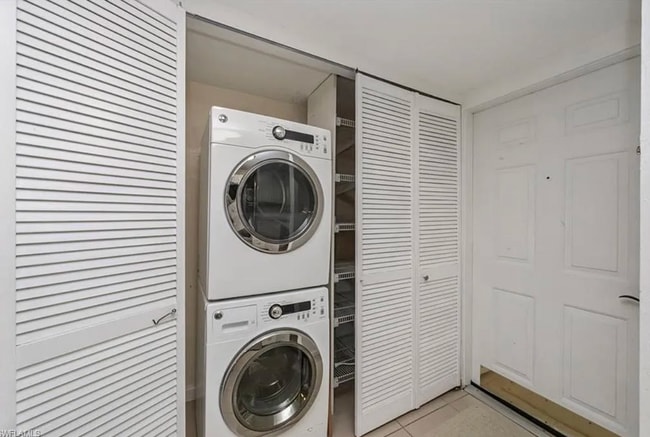 Building Photo - 499 Forest Lakes Blvd