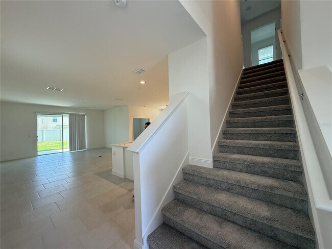 Building Photo - 14496 Crestavista Ave