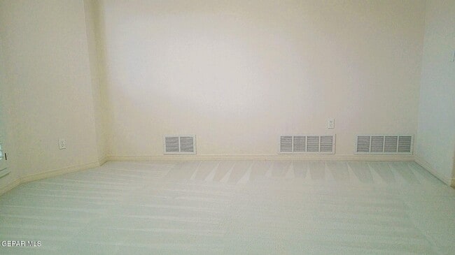 Building Photo - 6901 Mineral Ridge Dr