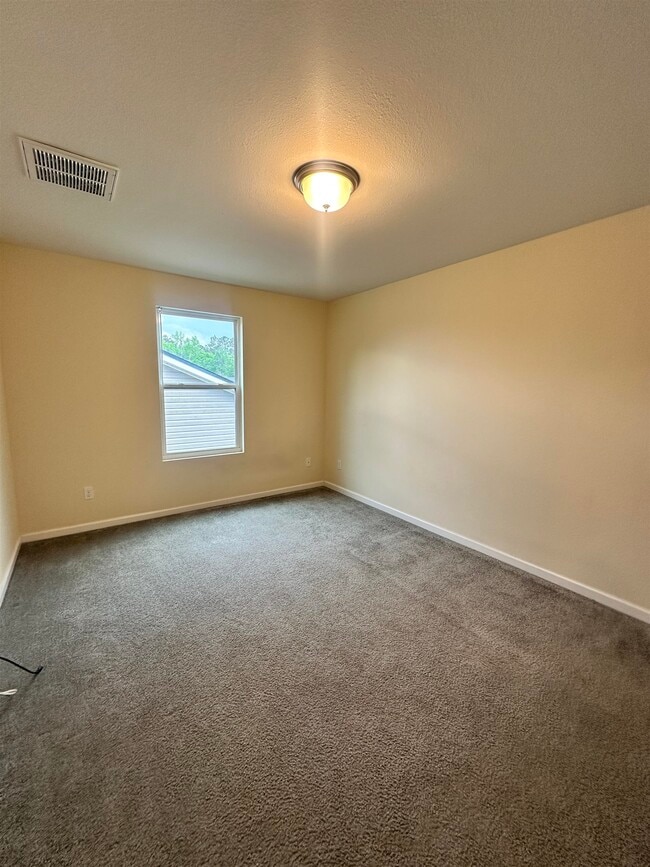 Building Photo - 1060 Lacey Ln