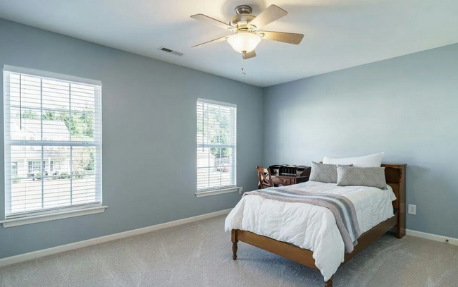 Building Photo - NEW LISTING!!!! Dont Miss Out