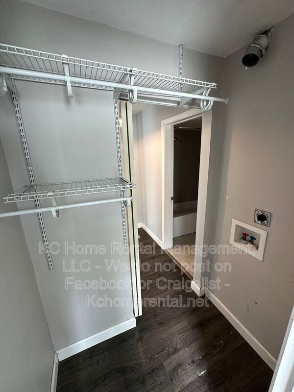 Building Photo - 316 W Elm St
