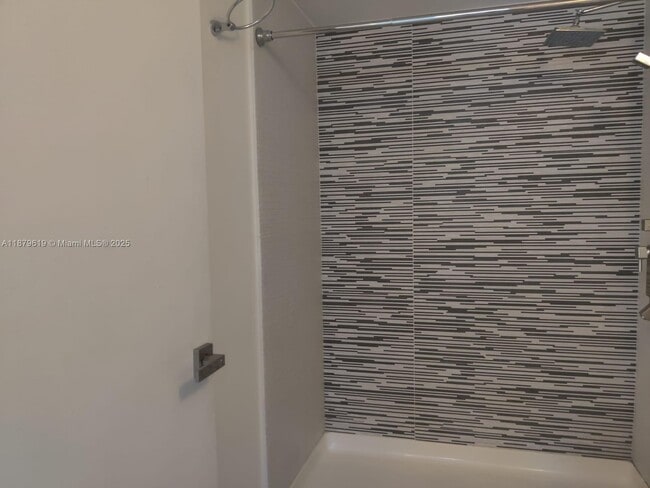 Building Photo - 740 Meridian Ave