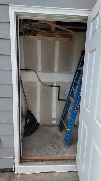 Building Photo - 2030 Rapid Falls Rd
