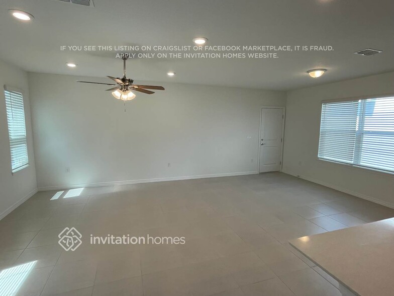 Building Photo - 16360 Grey Pne Dr