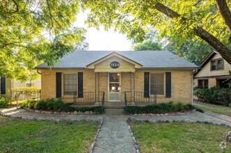 Building Photo - 3 Bedroom in Midtown Tyler!