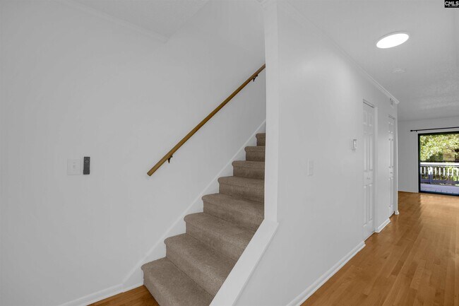Building Photo - 301 Harbor Heights Dr