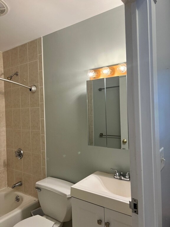 Building Photo - 96 E Brookline St