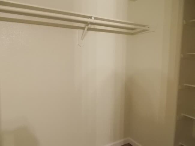 Building Photo - Charming 1 Bedroom, 1 Bath Home in a Well-Maintained HOA Community