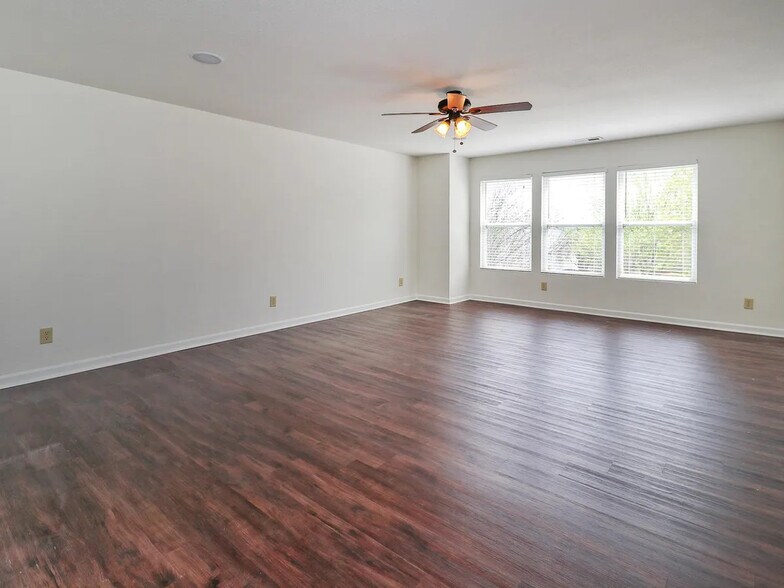 Building Photo - 3609 McDuff Ct