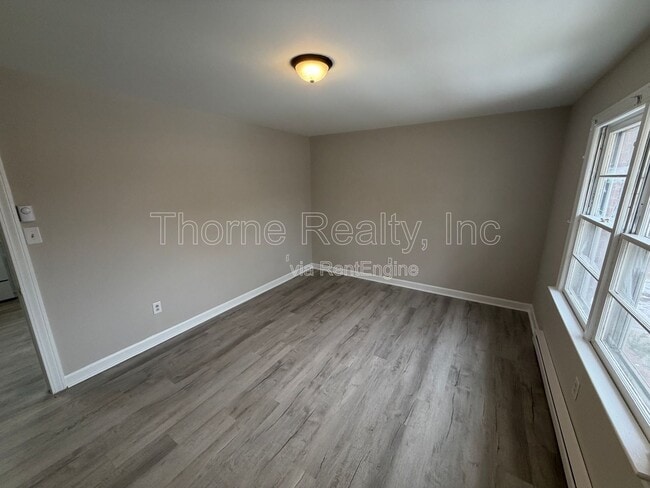 Building Photo - 100 Cane Dr